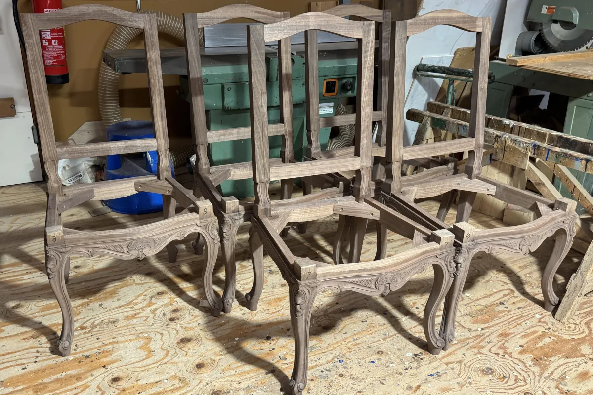 Ambassadeursstoelen gereed
